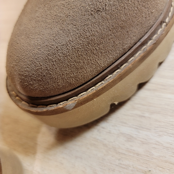 BCBC Wedge Boot - Picture 8 of 9